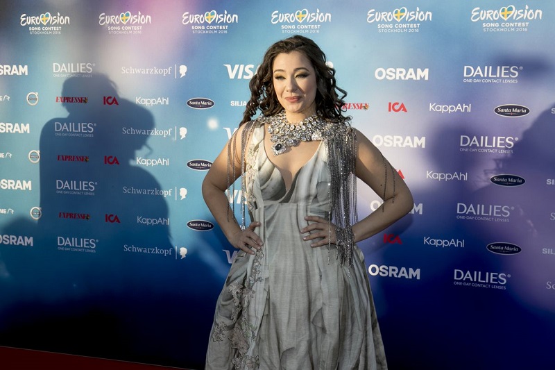 Почео Евросонг: Сања на црвеном тепиху, албански новинар провоцирао нашу делегацију!